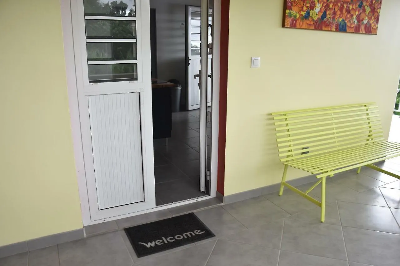 Haut De Villa Dans Son Ecrin De Verdure Sainte-Marie Holiday home